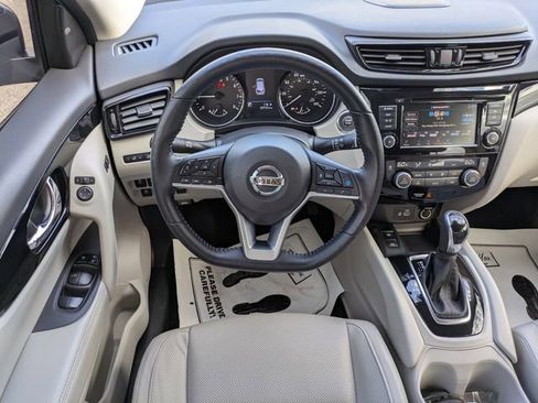 Used 2022 Nissan Rogue Sport SL w/ Premium Package image 13