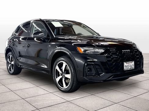 Used 2023 Audi Q5 2.0T Prestige w/ Prestige Package AWD/4WD image 2