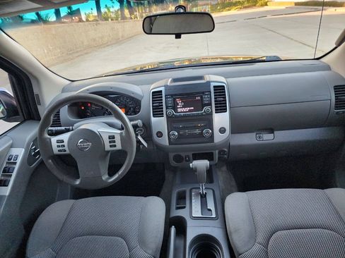 Used 2017 Nissan Frontier SV RWD image 10