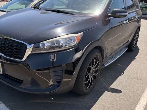 Used 2019 Kia Sorento AWD V6 w/ LX V6 Convenience Package image 2