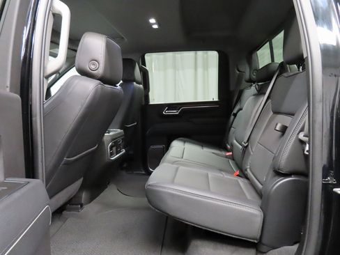 Used 2025 GMC Sierra 2500 Denali w/ Technology Package image 10