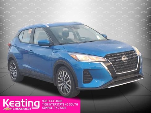 Used 2023 Nissan Kicks SV w/ Interior Electronics Package FWD image 3