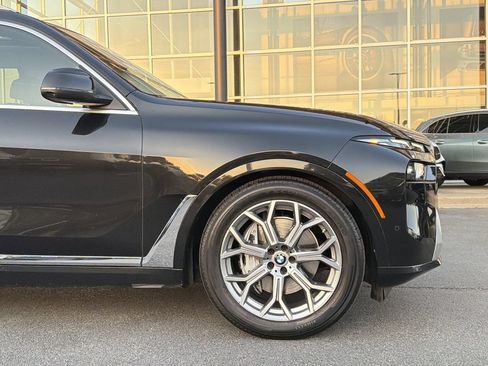 Used 2025 BMW X7 xDrive40i AWD/4WD image 9