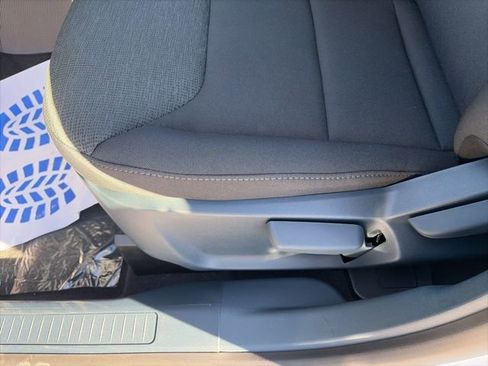 New 2025 Ford Maverick XL w/ Equipment Group 101A image 18