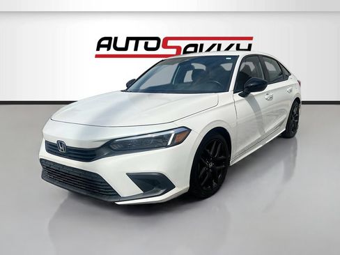 Used 2024 Honda Civic Sport image 3