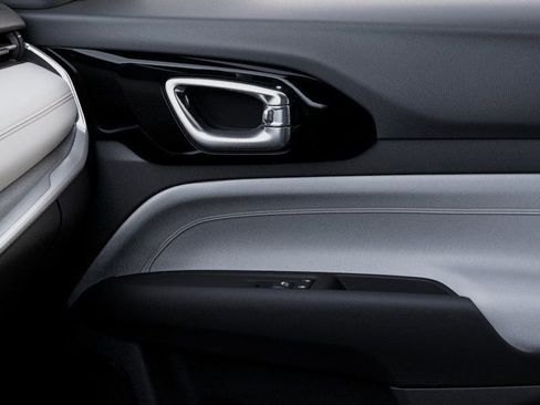 New 2026 Jeep Compass Limited image 25