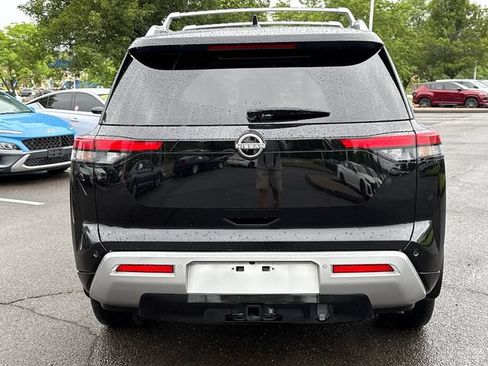 Certified 2023 Nissan Pathfinder SL w/ SL Premium Package AWD/4WD image 3