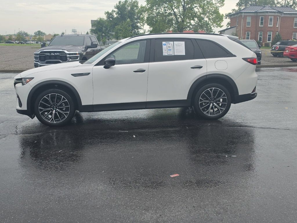 Used 2025 MAZDA CX-70 Plug-In Hybrid w/ Premium Plus AWD/4WD image 4