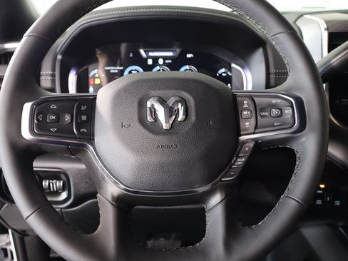 Used 2026 RAM 2500 Laramie AWD/4WD image 3