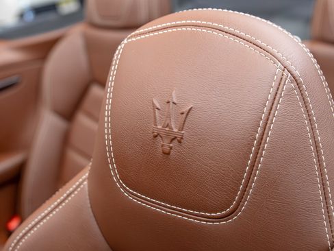 Used 2018 Maserati GranTurismo MC RWD image 23