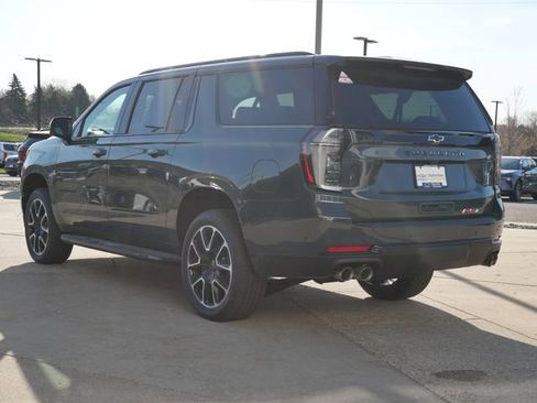 New 2026 Chevrolet Suburban RST w/ RST Capability Package AWD/4WD image 5