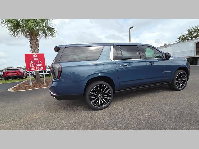 New 2026 Chevrolet Suburban High Country AWD/4WD image 22