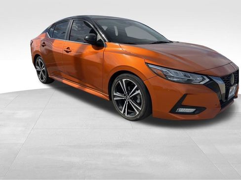 Used 2023 Nissan Sentra SR w/ Electronics Package image 3