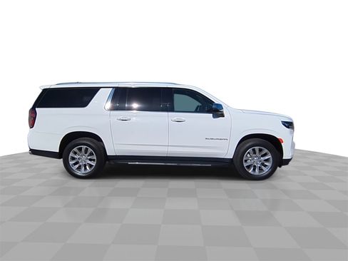 Certified 2023 Chevrolet Suburban Premier image 9