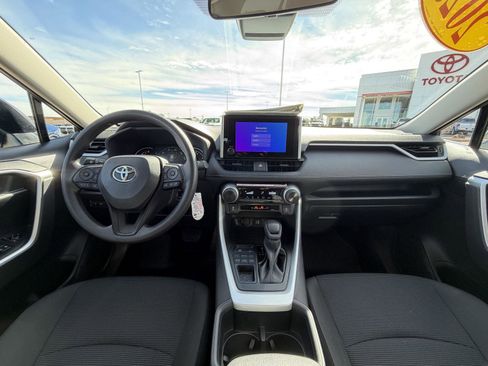 Used 2025 Toyota RAV4 LE image 25