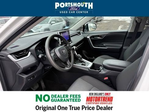 Used 2024 Toyota RAV4 XLE image 5