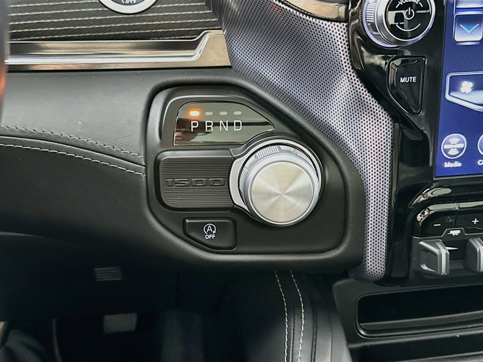 Used 2020 RAM 1500 Limited RWD image 18