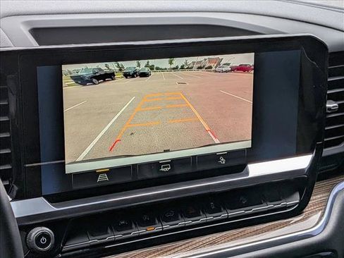 Used 2023 Chevrolet Silverado 1500 LT Trail Boss w/ Convenience Package II image 12