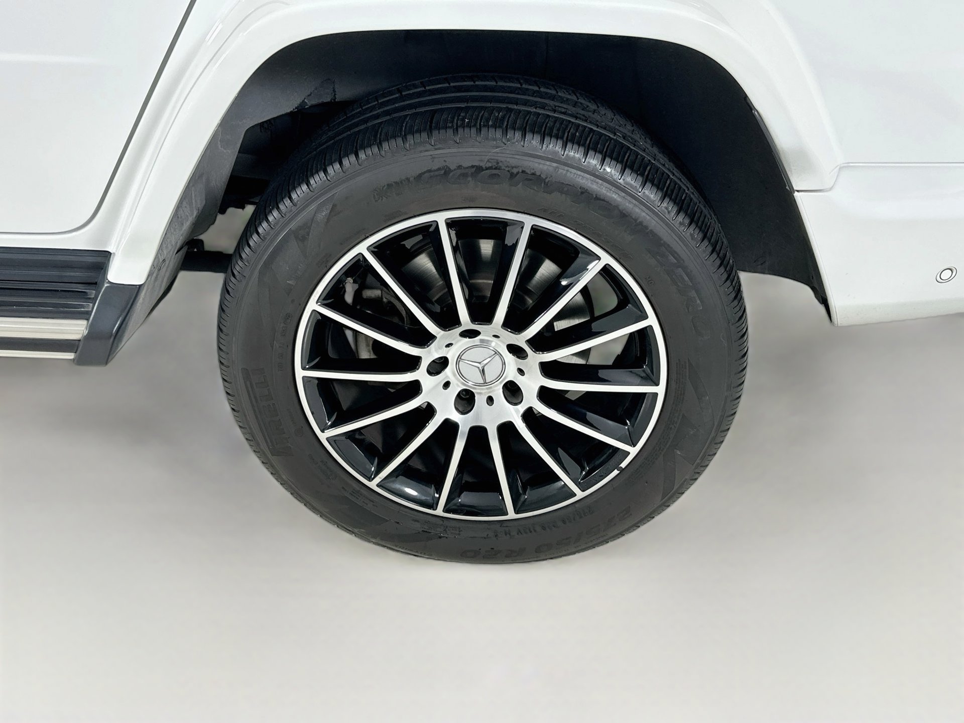 Used 2022 Mercedes-Benz G 550 image 34
