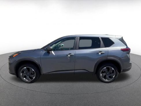 Used 2025 Nissan Rogue SV AWD/4WD image 9