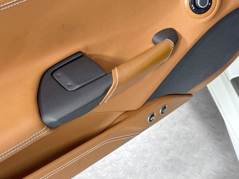 Certified 2019 Ferrari 488 Spider Base image 16