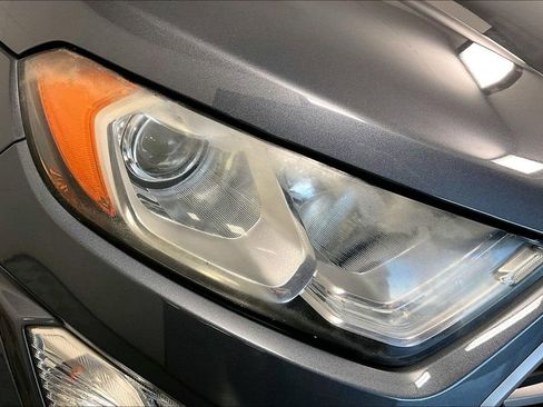 Used 2019 Ford EcoSport SE w/ SE Convenience Package image 27