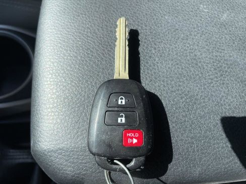 Used 2021 Toyota Tacoma SR5 image 42