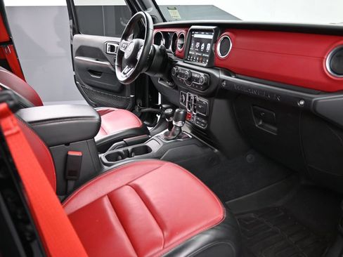 Used 2023 Jeep Wrangler Unlimited Rubicon 392 AWD/4WD image 15