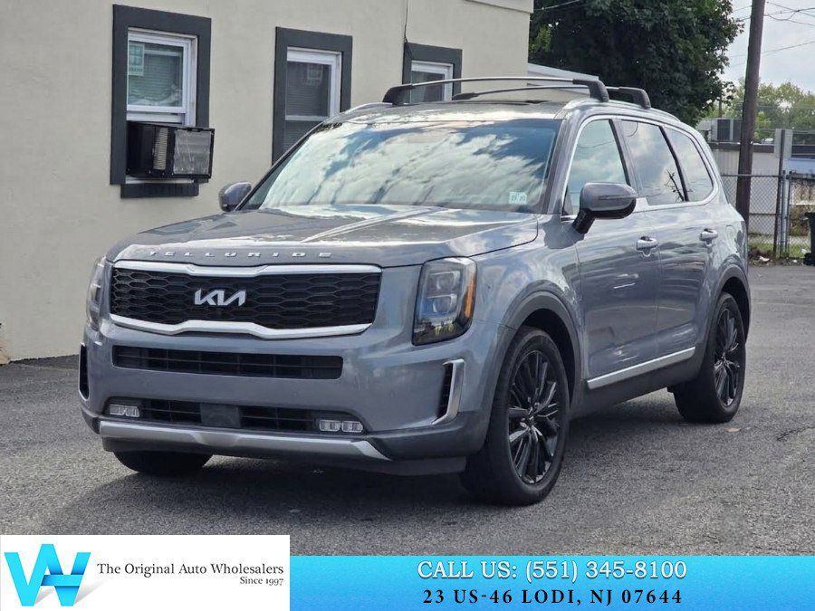 Used 2022 Kia Telluride SX w/ SX Prestige Package AWD/4WD image 3