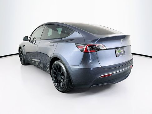 Used 2022 Tesla Model Y Long Range AWD/4WD image 5