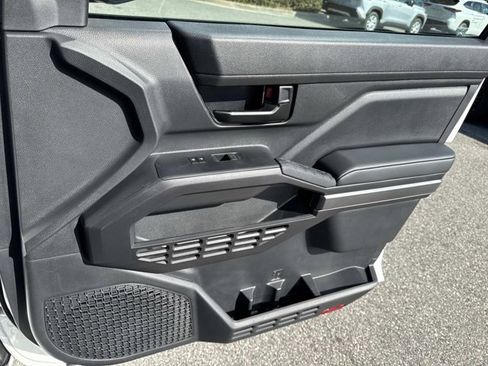 Certified 2025 Toyota Tacoma SR5 image 15