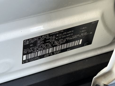 Certified 2020 Toyota RAV4 Limited AWD/4WD image 9