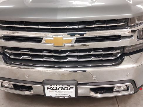 Used 2019 Chevrolet Silverado 1500 LTZ w/ LTZ Plus Package image 31