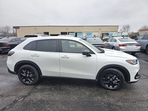 Used 2024 Honda HR-V Sport image 5