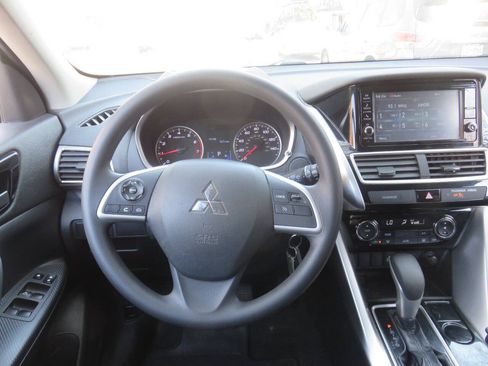 Used 2018 Mitsubishi Eclipse Cross ES FWD image 14