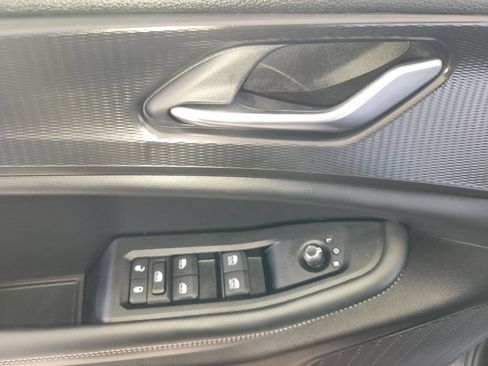 Used 2024 Jeep Grand Cherokee Altitude RWD image 29