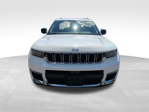 Used 2021 Jeep Grand Cherokee L Limited AWD/4WD image 8