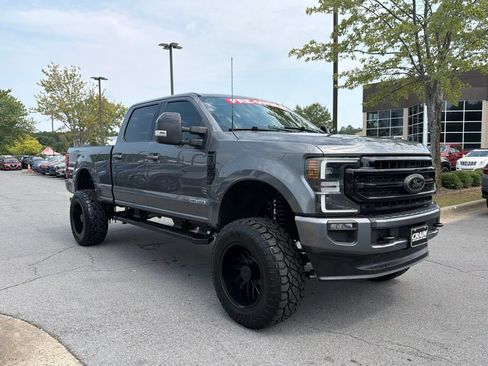Used 2022 Ford F250 Lariat w/ Black Appearance Package AWD/4WD image 2
