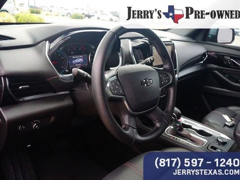 Used 2023 Chevrolet Traverse RS FWD image 20
