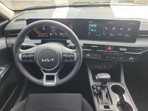 New 2026 Kia K5 LXS FWD image 17