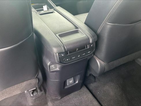 Used 2024 Toyota Grand Highlander AWD image 41