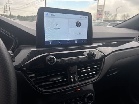 Used 2025 Ford Escape ST-Line image 20