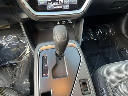 Used 2024 Subaru Crosstrek 2.0i Premium w/ Crosstrek Mirror Package AWD/4WD image 17