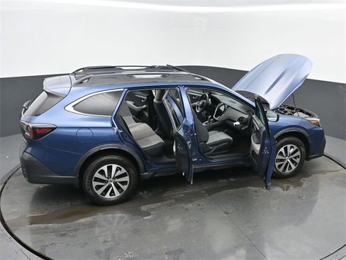 Used 2020 Subaru Outback Premium image 65