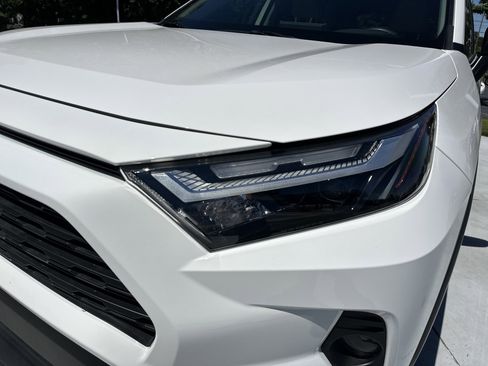 Certified 2025 Toyota RAV4 LE AWD/4WD image 6