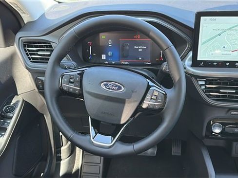 New 2025 Ford Escape SE image 24