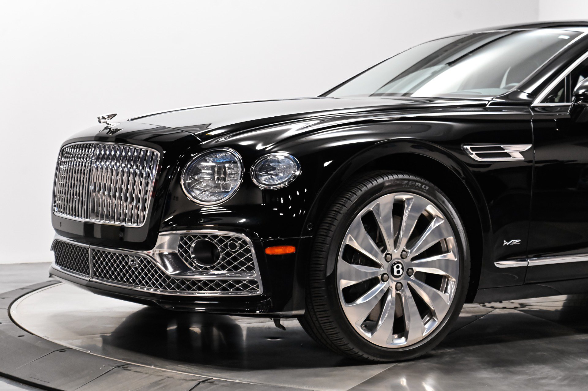 Used 2020 Bentley Flying Spur W12 AWD/4WD image 5