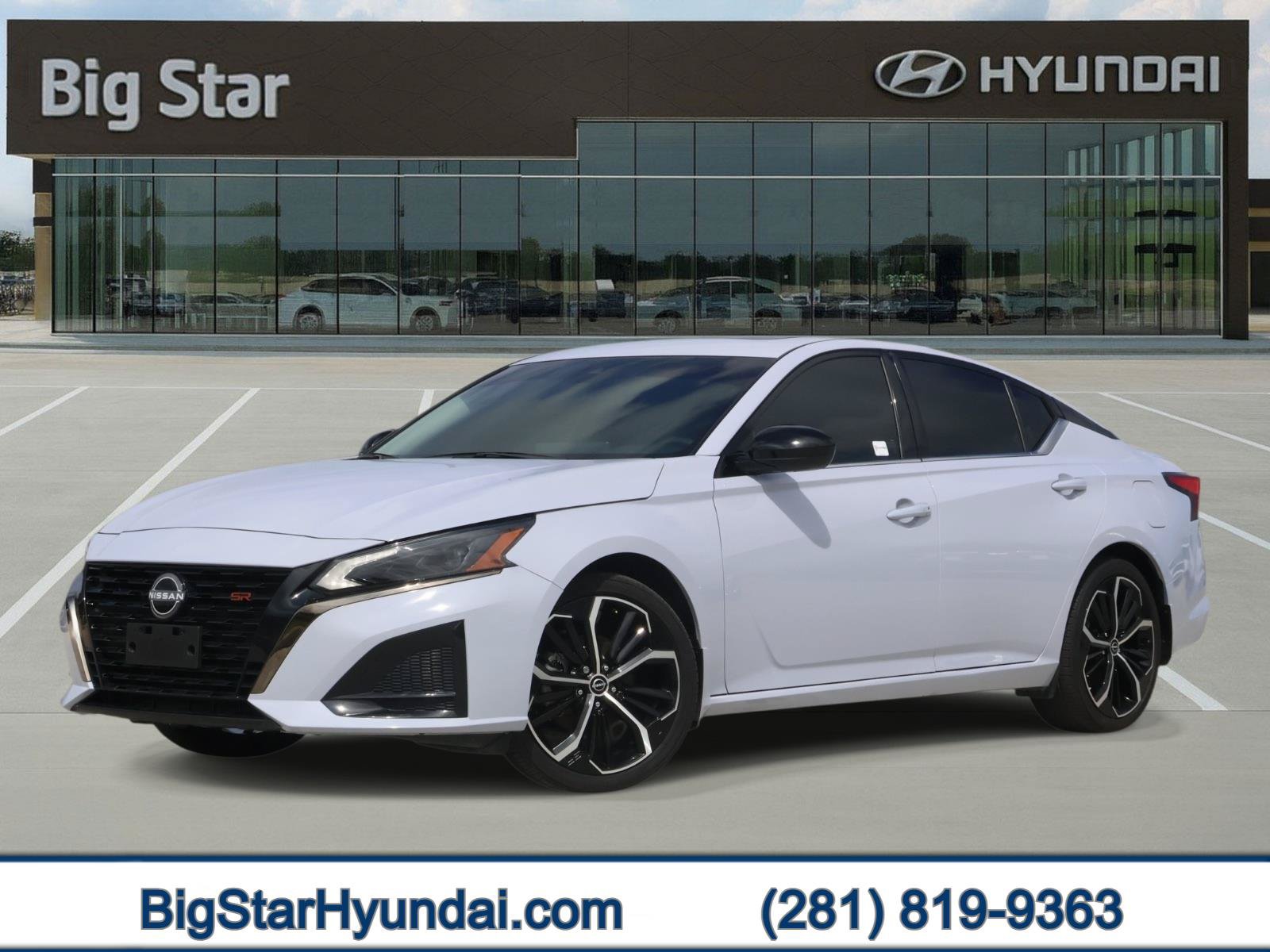 Used 2025 Nissan Altima 2.5 SR w/ SR Premium Package FWD image 1