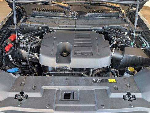 Used 2024 Land Rover Defender 130 S image 35