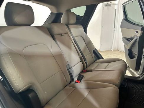 Used 2018 Hyundai Santa Fe Sport 2.0T FWD image 18